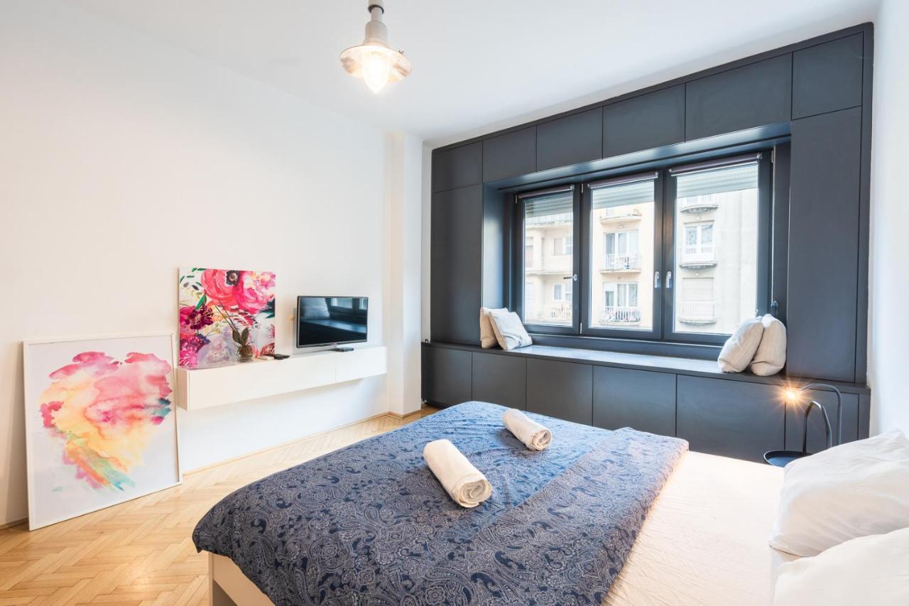 Bright Studio With Parliament View, Free Public Parking Nearby — Fotók 2